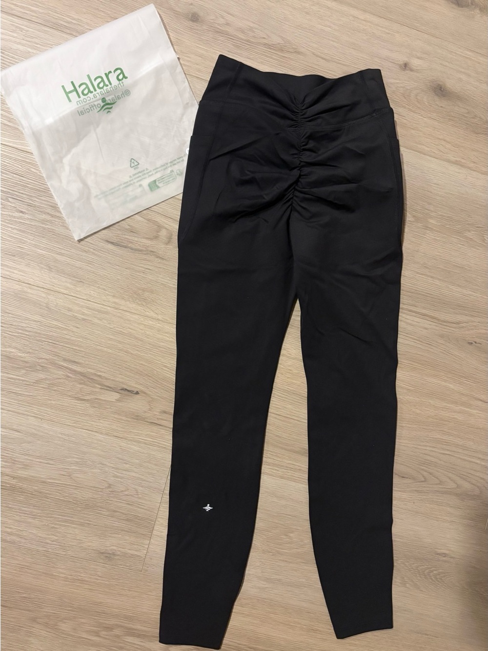 HALARA Ruched Leggings Ultrasculpt Butt Lift XS MSRP $55